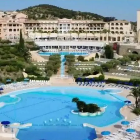 Cap Esterel : Magnifique Vue 2 Pcs Climatise / 5 Pers * Saint-Raphael (Var)
